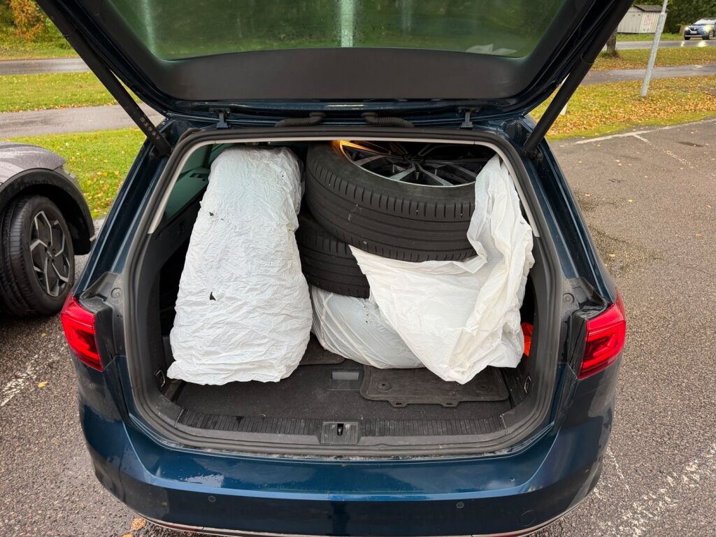 Volkswagen Passat 2020 Sininen
