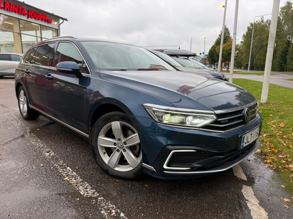 Volkswagen Passat 2020 Sininen