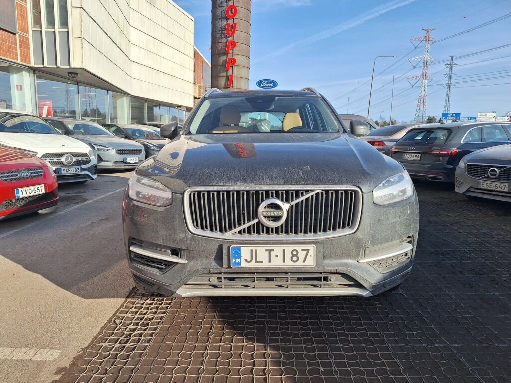 Volvo XC90 2016 Musta