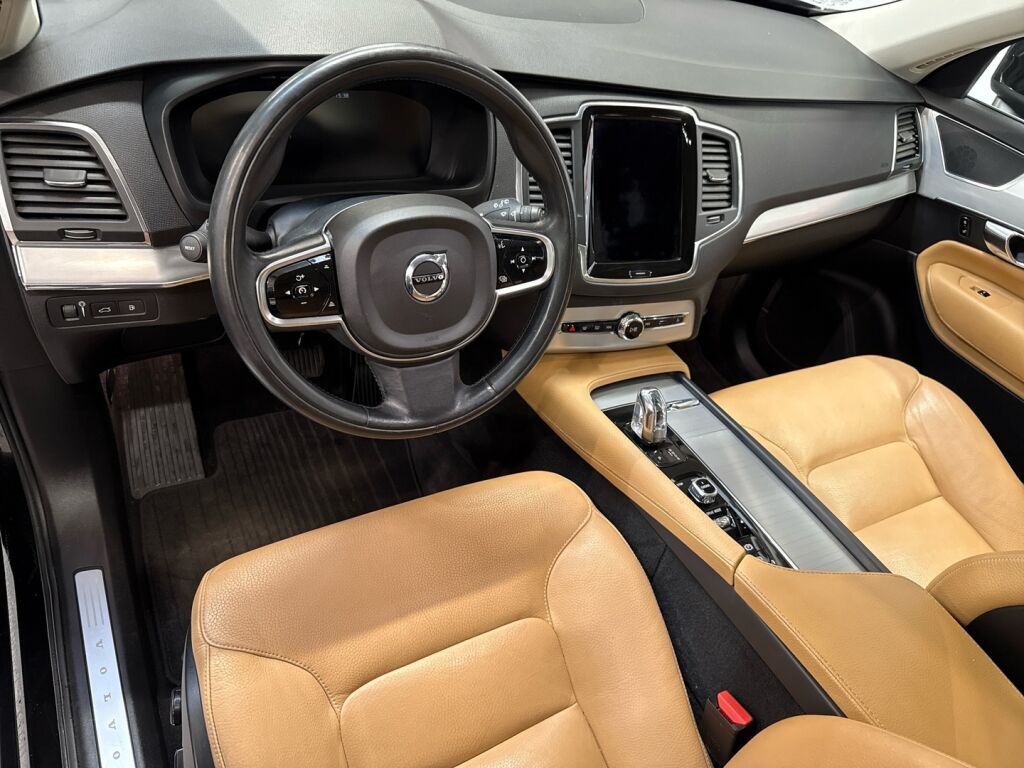 Volvo XC90 2016 Musta
