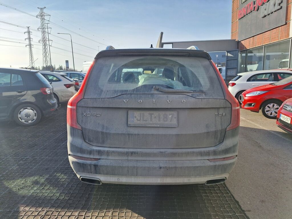 Volvo XC90 2016 Musta