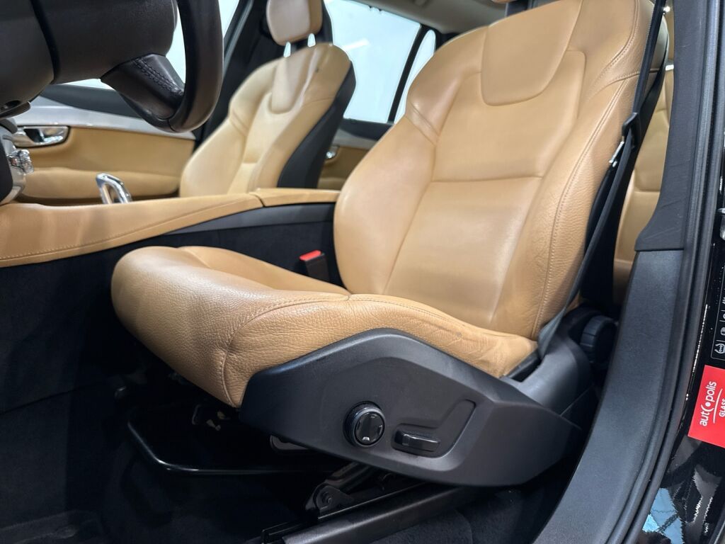 Volvo XC90 2016 Musta