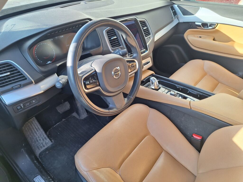 Volvo XC90 2016 Musta