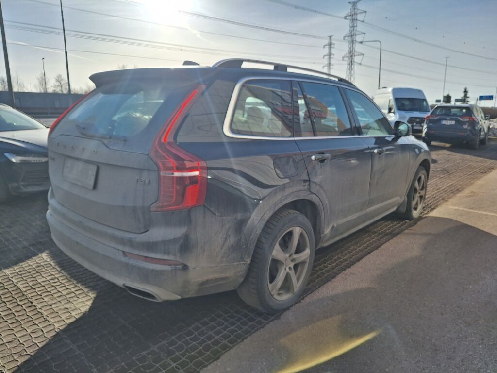 Volvo XC90 2016 Musta