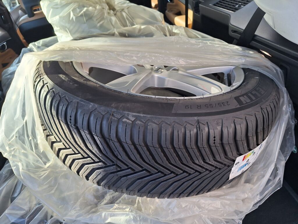 Volvo XC90 2016 Musta