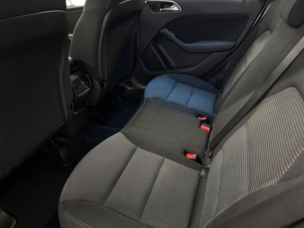 Mercedes-Benz B 2015 Harmaa