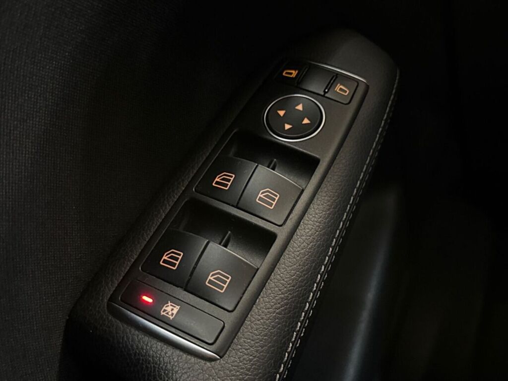 Mercedes-Benz B 2015 Harmaa