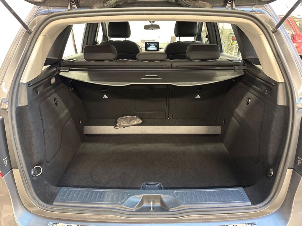 Mercedes-Benz B 2015 Harmaa