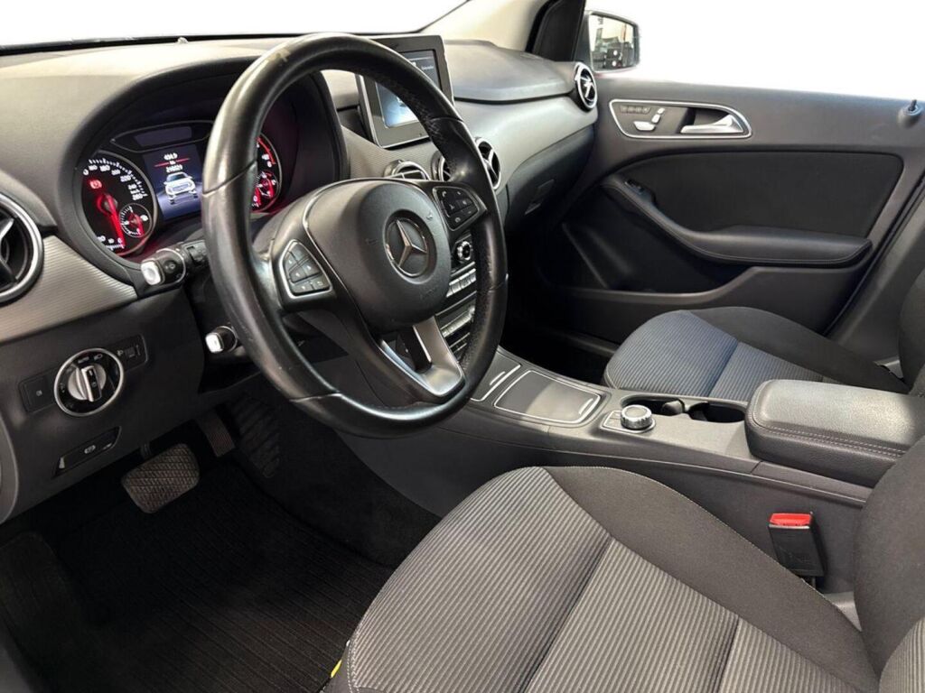 Mercedes-Benz B 2015 Harmaa
