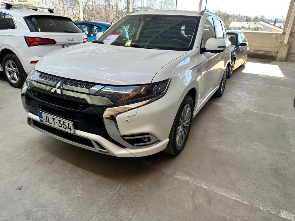 Mitsubishi Outlander PHEV 2019 Valkoinen