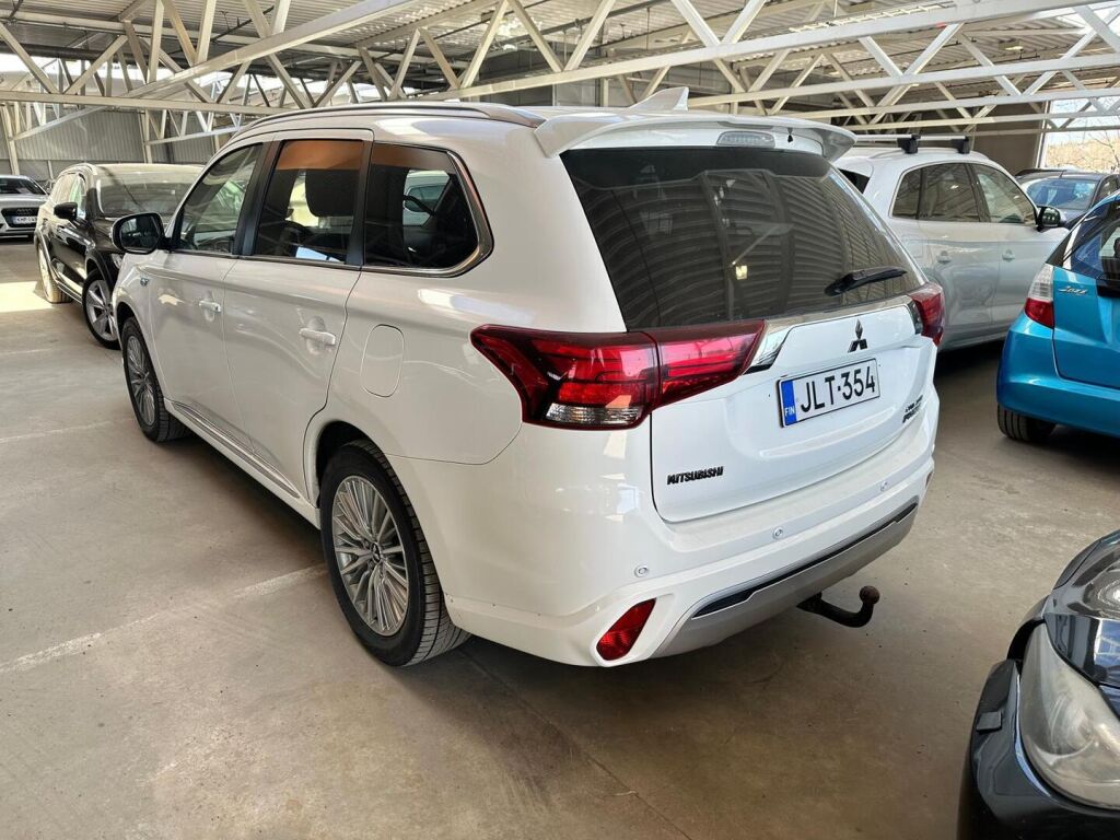 Mitsubishi Outlander PHEV 2019 Valkoinen