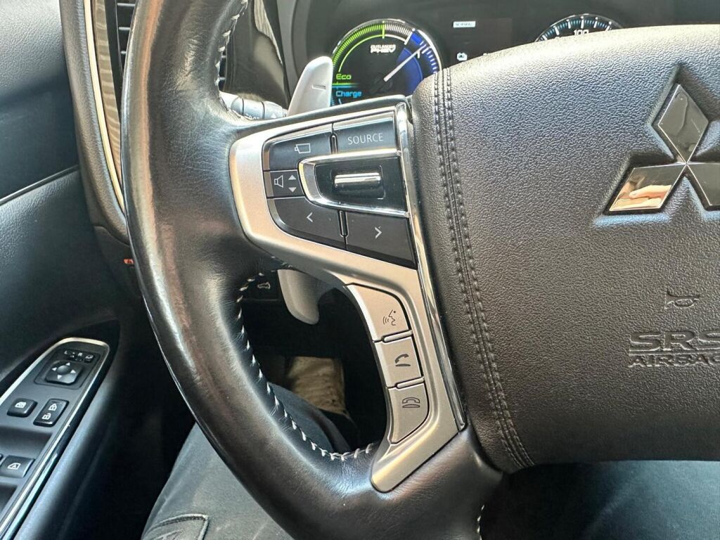 Mitsubishi Outlander PHEV 2019 Valkoinen