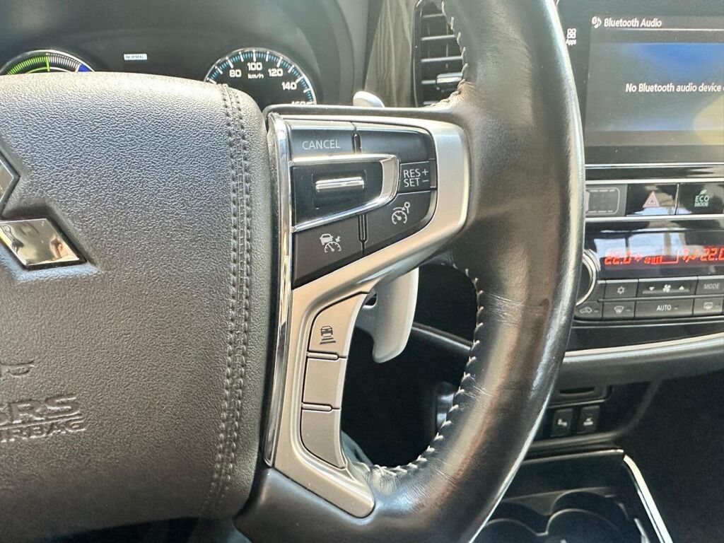 Mitsubishi Outlander PHEV 2019 Valkoinen