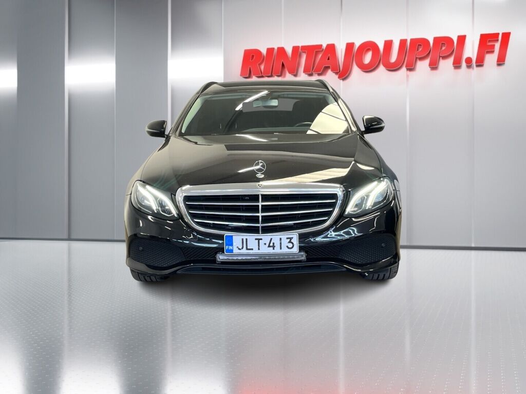 Mercedes-Benz E 2017 Musta