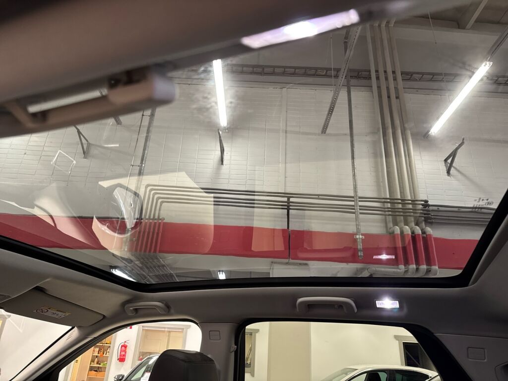 Land Rover Discovery 2015 Valkoinen