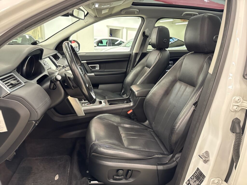 Land Rover Discovery 2015 Valkoinen