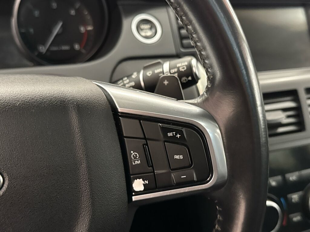 Land Rover Discovery 2015 Valkoinen