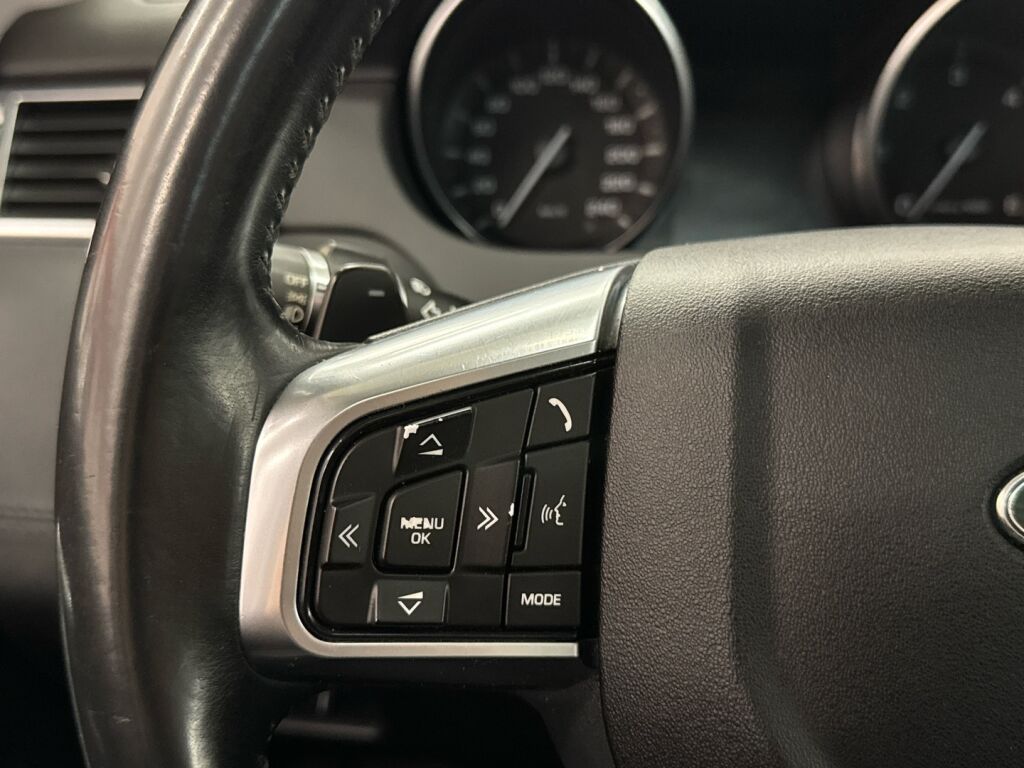 Land Rover Discovery 2015 Valkoinen