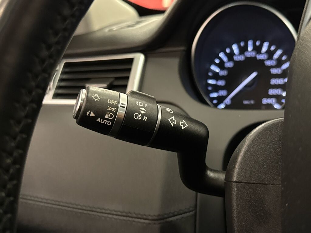 Land Rover Discovery 2015 Valkoinen