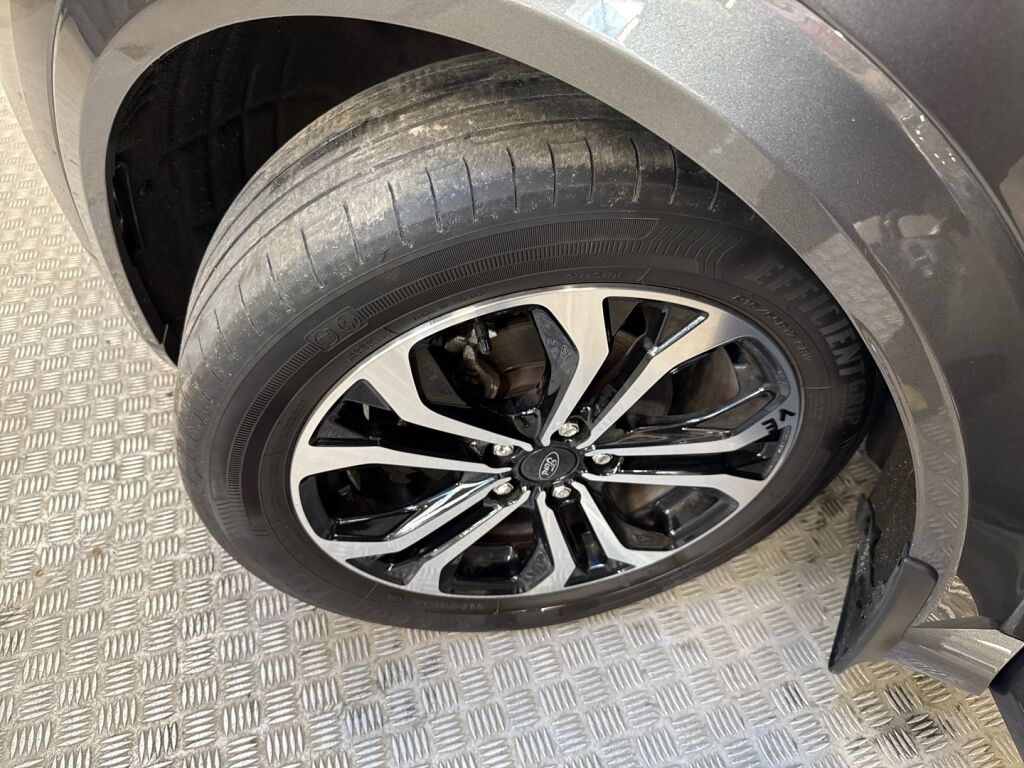 Ford Puma 2021 Harmaa