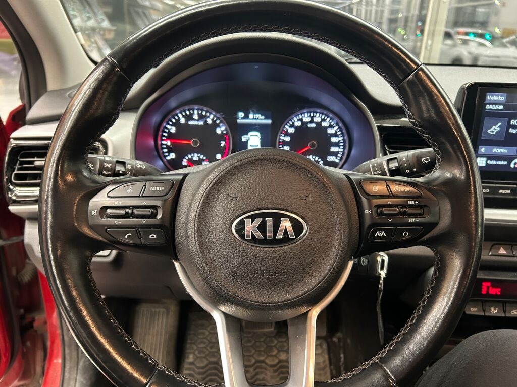 Kia Stonic 2021 Punainen
