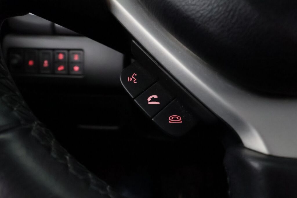 Suzuki Vitara 2021 Harmaa