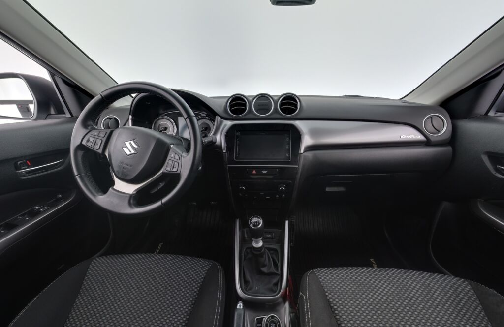 Suzuki Vitara 2021 Harmaa