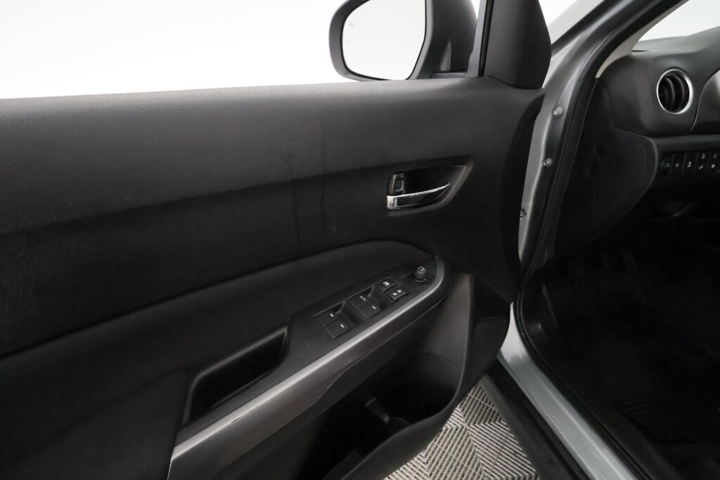 Suzuki Vitara 2021 Harmaa