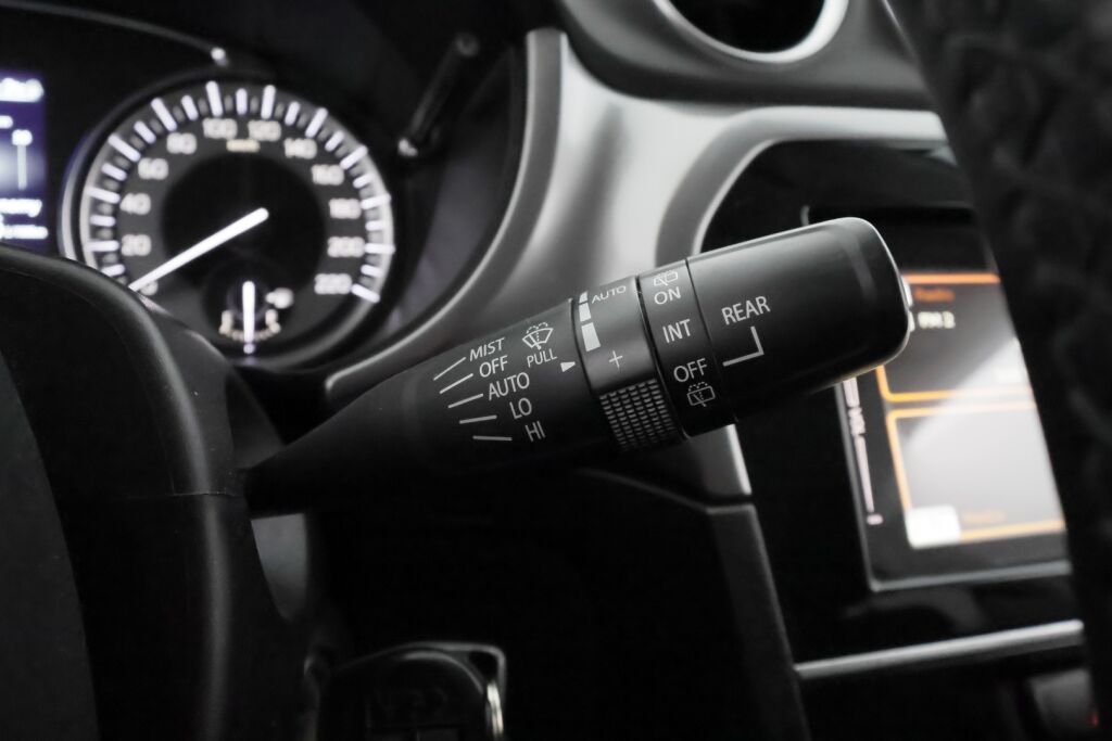 Suzuki Vitara 2021 Harmaa