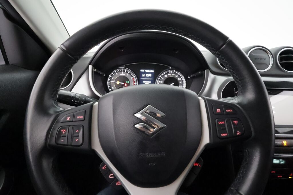 Suzuki Vitara 2021 Harmaa