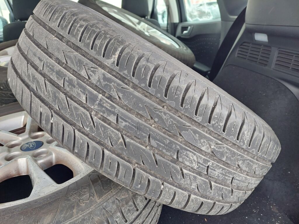 Ford Kuga 2021 Agate black