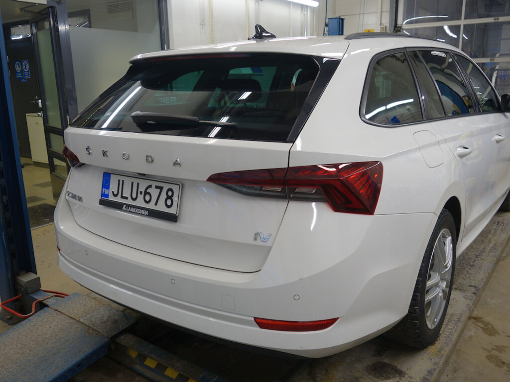 Skoda Octavia 2020 Valkoinen