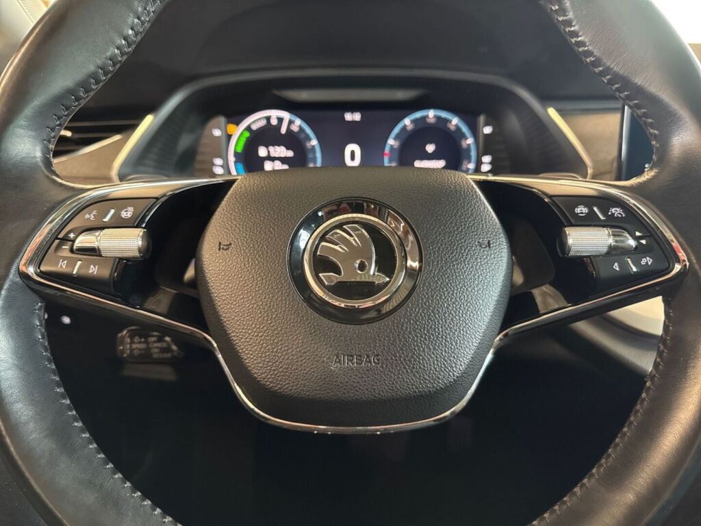 Skoda Octavia 2020 Valkoinen