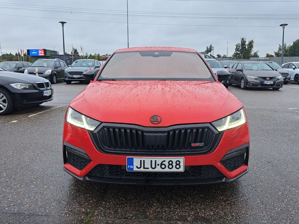 Skoda Octavia 2021 Punainen