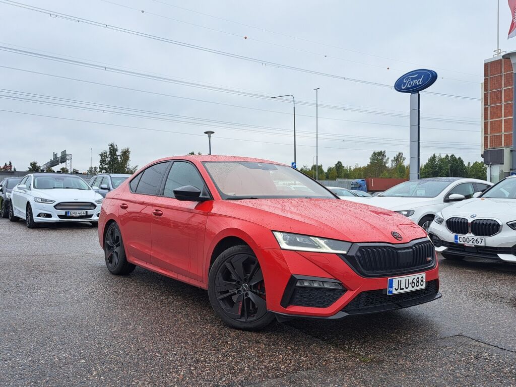 Skoda Octavia 2021 Punainen