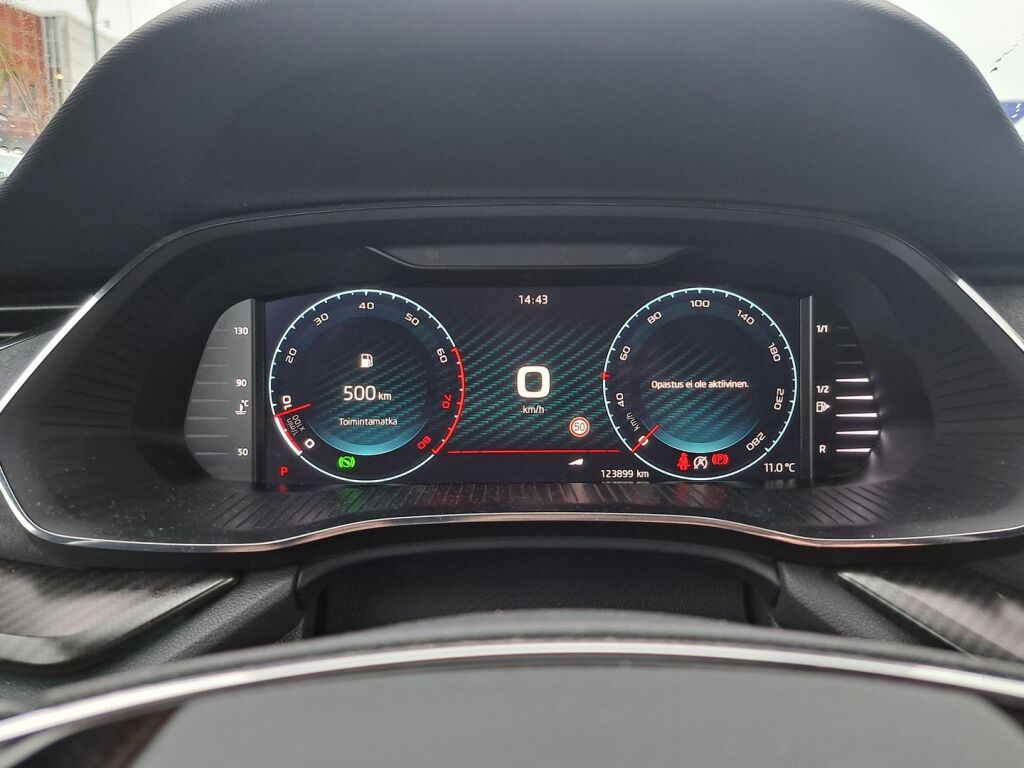 Skoda Octavia 2021 Punainen