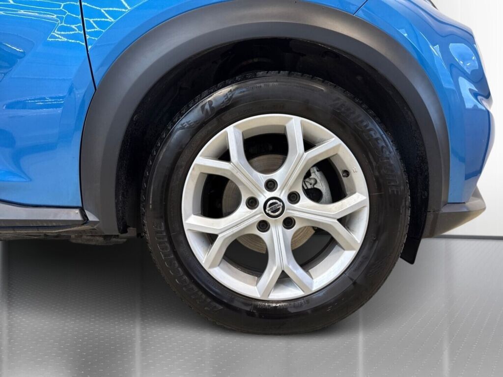 Nissan Juke 2022 Sininen