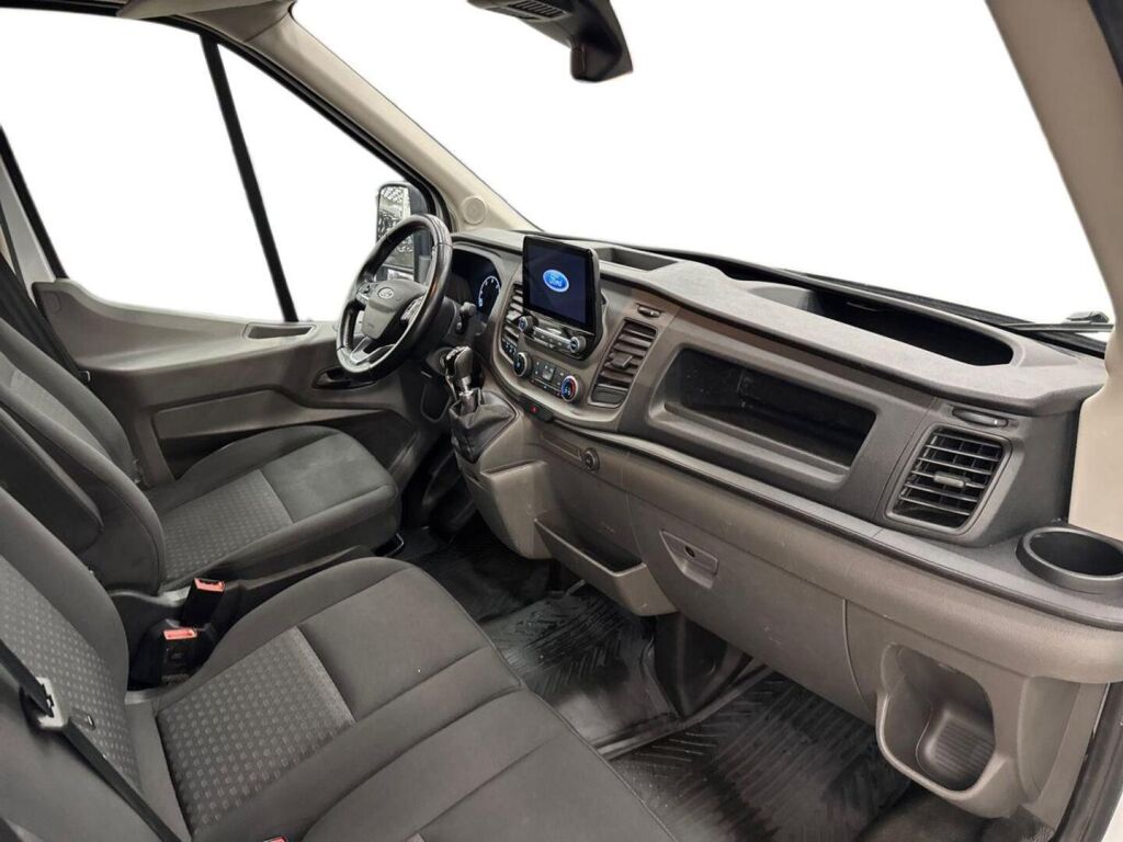 Ford Transit 2021 Valkoinen