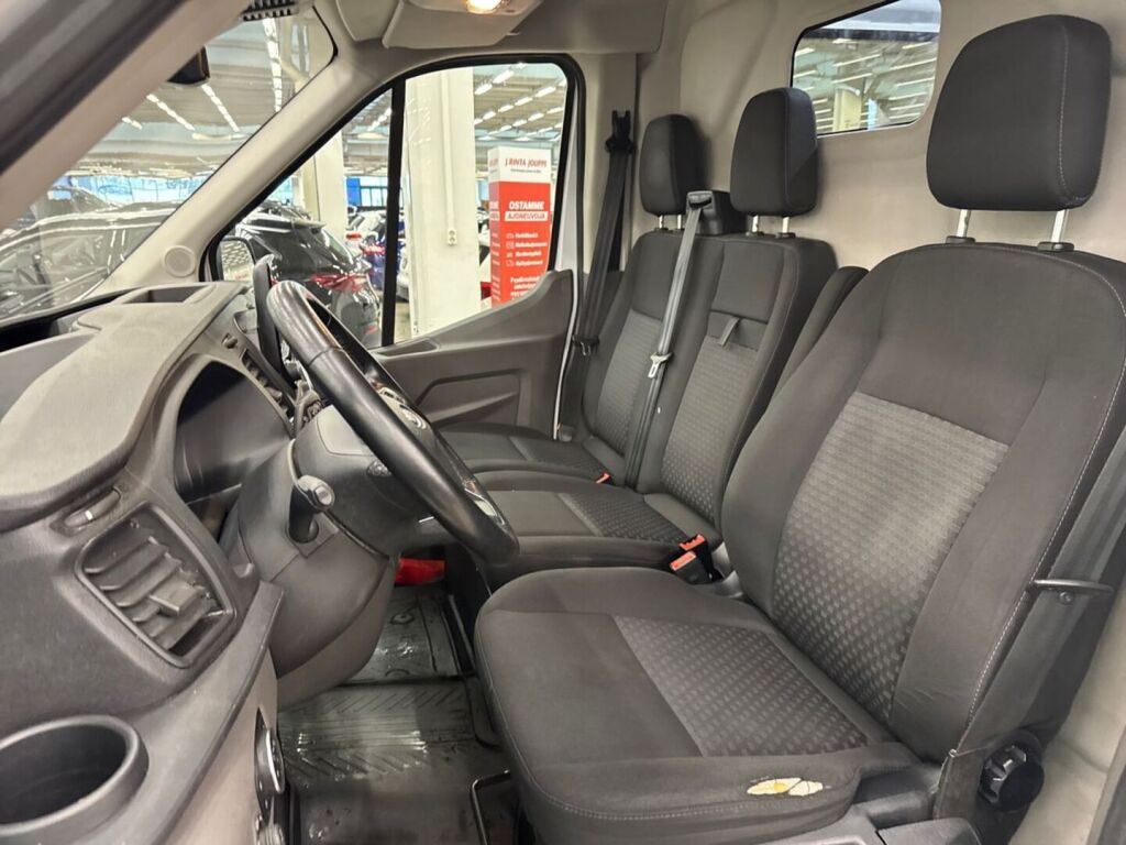Ford Transit 2021 Valkoinen