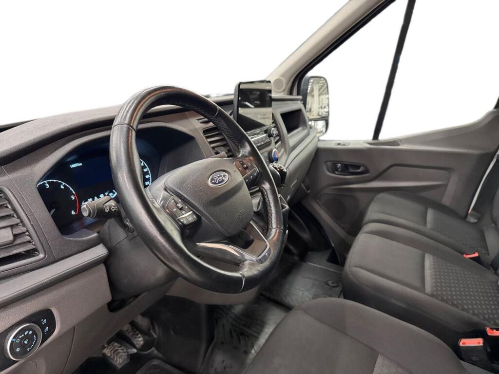 Ford Transit 2021 Valkoinen