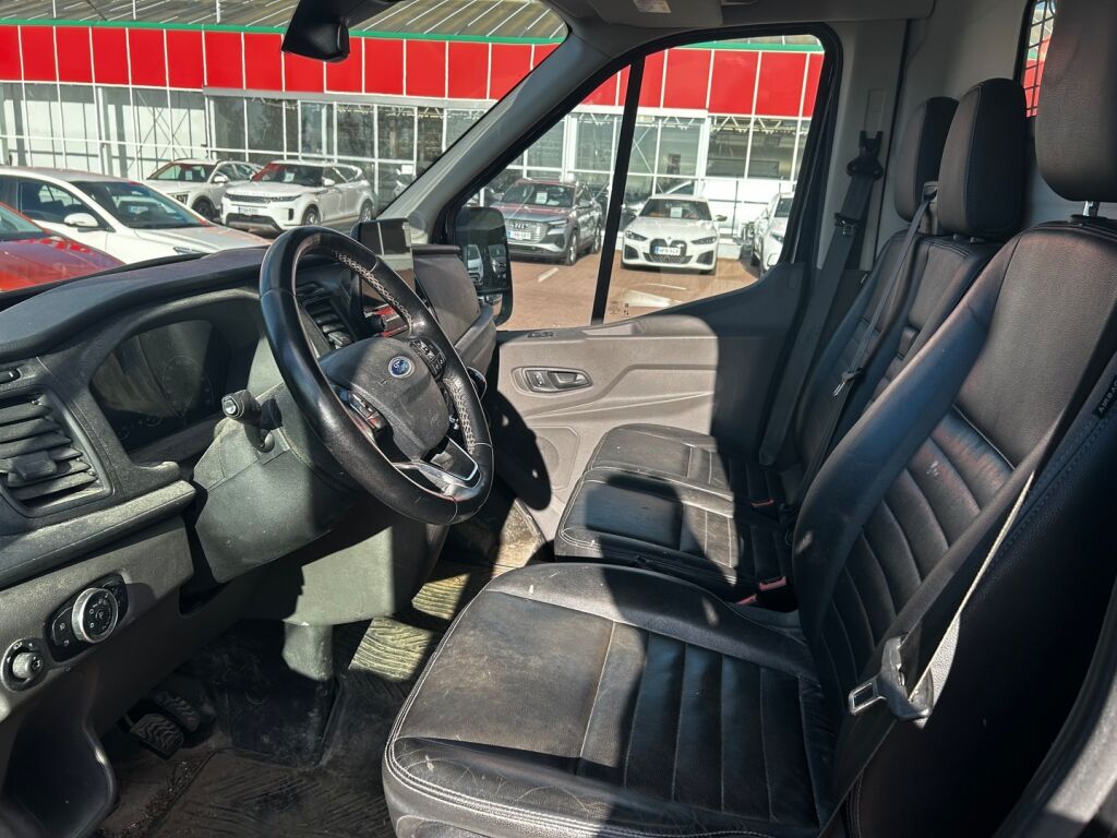 Ford Transit 2021 Musta