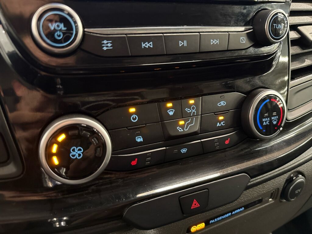 Ford Transit 2021 Valkoinen