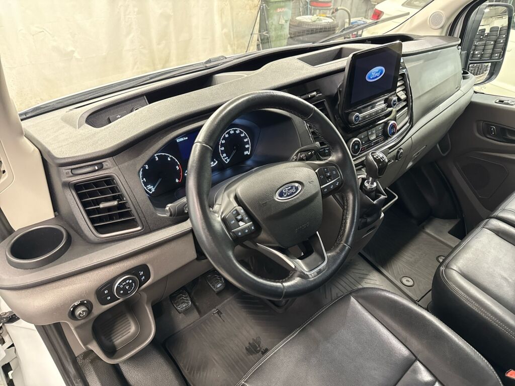 Ford Transit 2021 Valkoinen