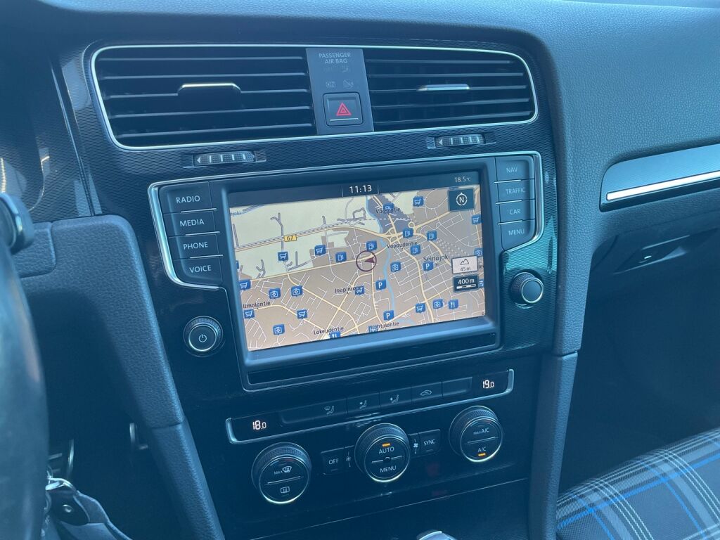 Volkswagen Golf 2015 Musta