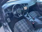 Volkswagen Golf 2015 Musta