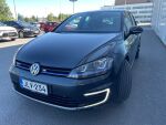Volkswagen Golf 2015 Musta