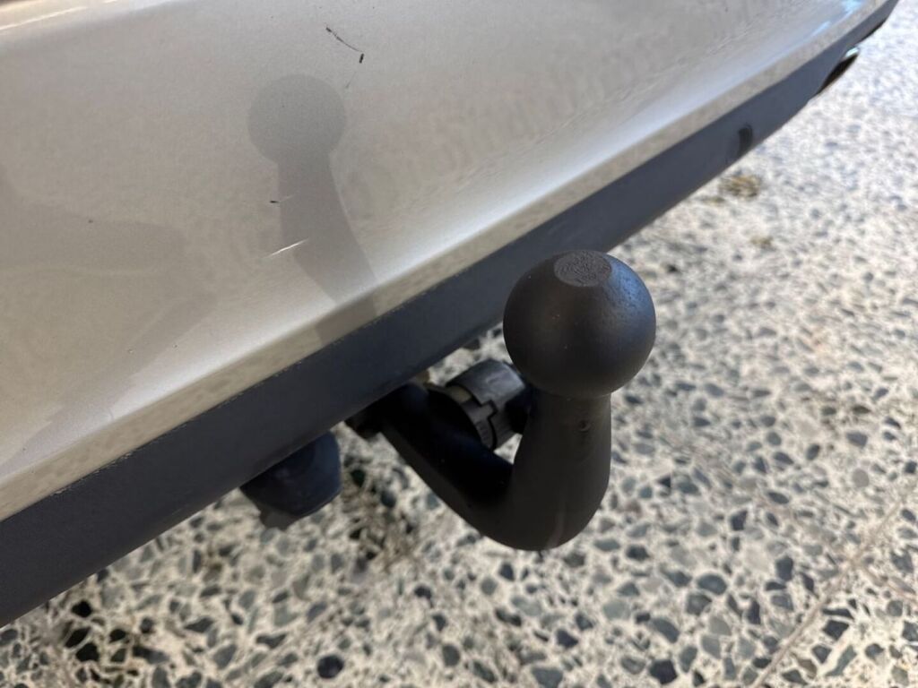 Volvo V70 2014 Ruskea (beige)