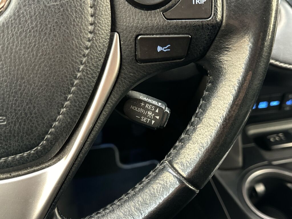 Toyota RAV4 2017 Valkoinen