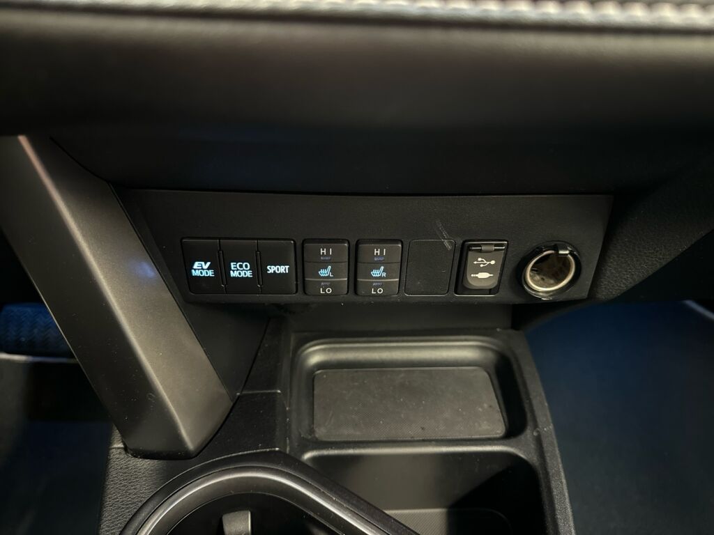 Toyota RAV4 2017 Valkoinen