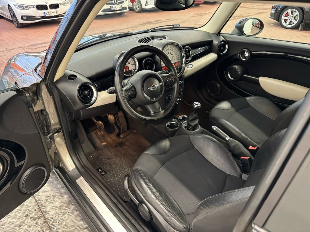 Mini Cooper S 2012 Ruskea (beige)